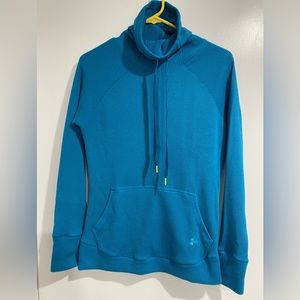 Under armour women’s blue waffle semi fitted cowl neck pullover top size medium